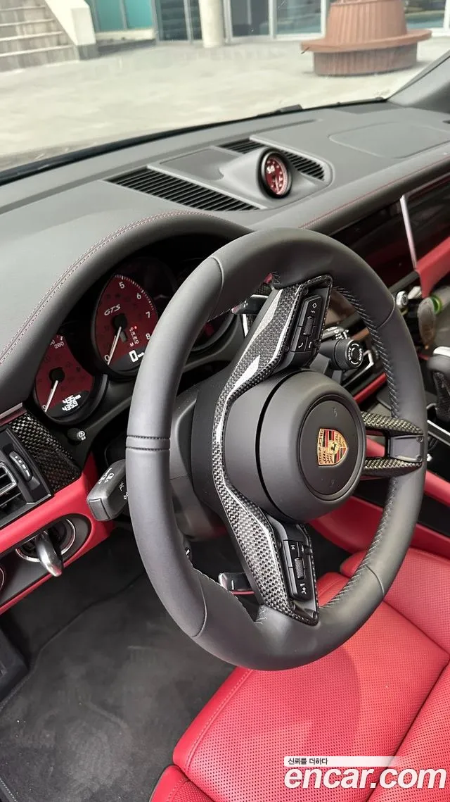 Porsche Macan — Фото автомобиля 5