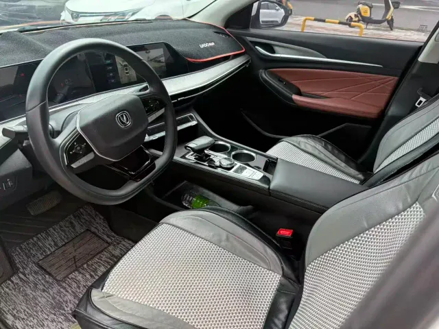 Changan Eado — Фото автомобиля 5