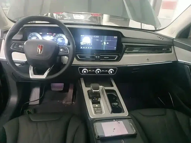 Hongqi HS5 — Фото автомобиля 9