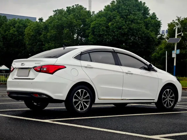 Chery Arrizo 5 — Фото автомобиля 7