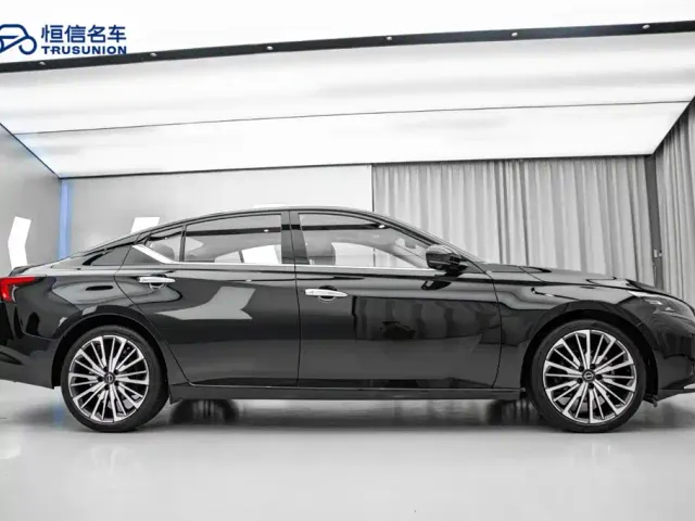 Nissan Teana — Фото автомобиля 4