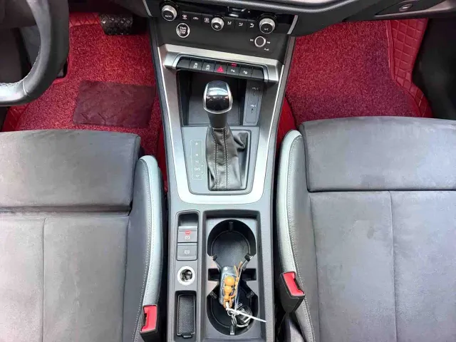Audi Q3 — Фото автомобиля 12