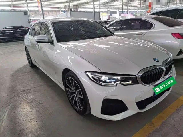 BMW 3 Series — Фото автомобиля 3