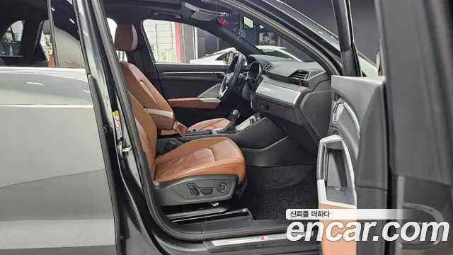 Audi Q3 35 TDI quattro Premium — Фото автомобиля 26