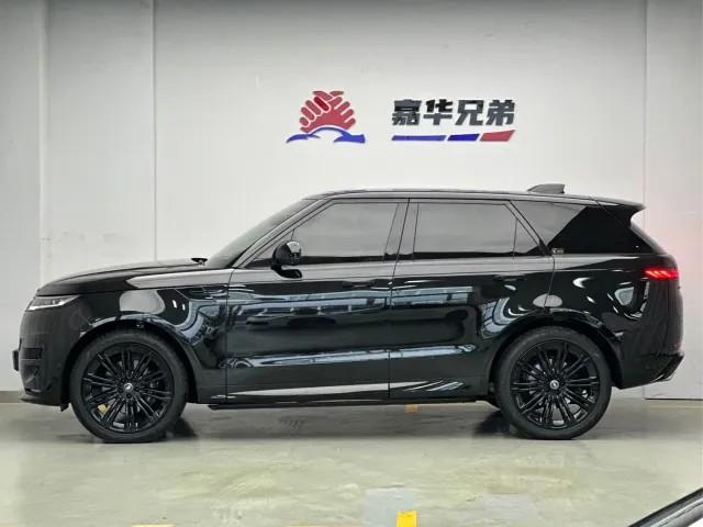 Land Rover Range Rover Sport — Фото автомобиля 8