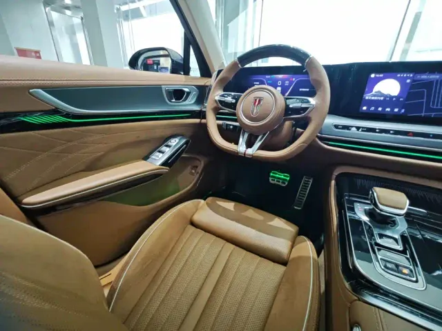 Hongqi H9 — Фото автомобиля 19
