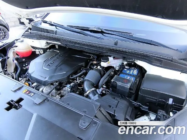 Kia Carnival Generation 4 — Фото автомобиля 19