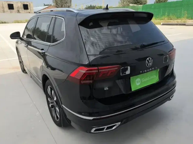 Volkswagen Tiguan L — Фото автомобиля 4