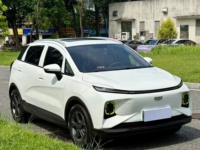 Geely Geometry E Firefly — Фото автомобиля 2