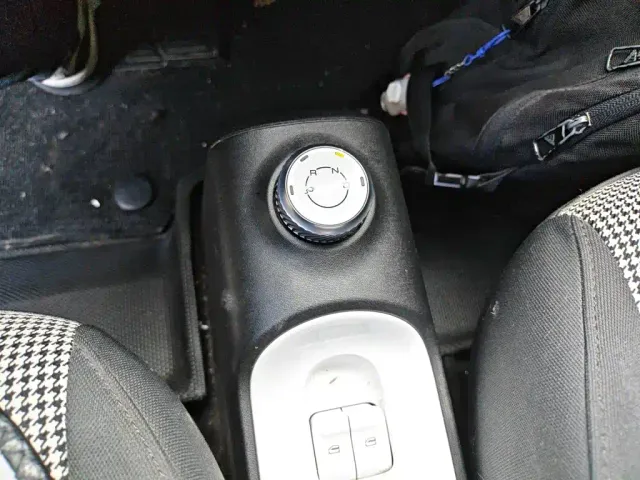 Wuling Hongguang Mini EV — Фото автомобиля 10
