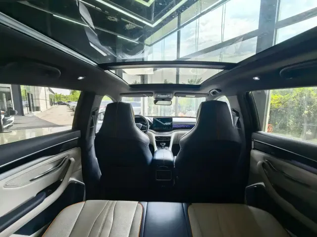 BYD Song PLUS — Фото автомобиля 13