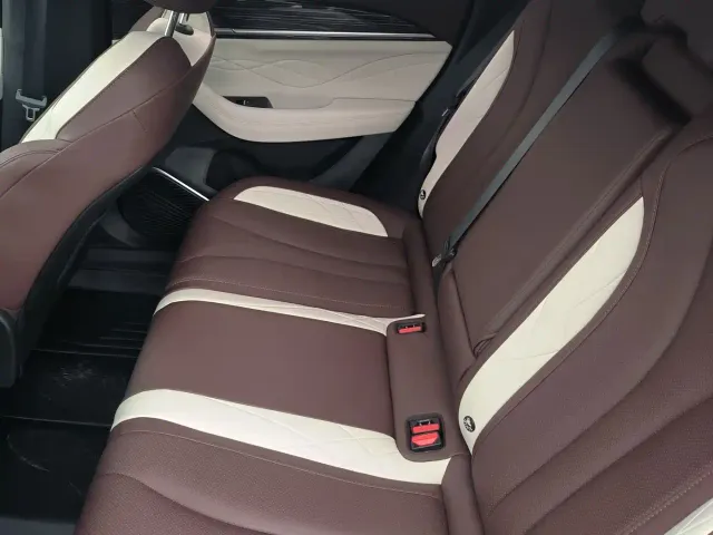 Geely Xingyue L — Фото автомобиля 6