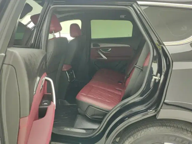 Jetour X70 Plus — Фото автомобиля 11
