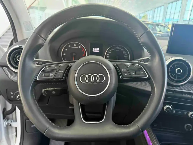 Audi Q2L — Фото автомобиля 11