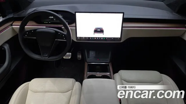 Tesla Model X — Фото автомобиля 7