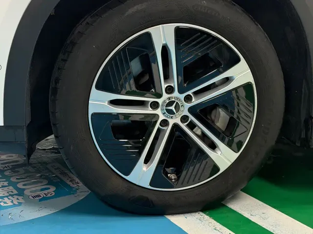 Mercedes-Benz EQE SUV — Фото автомобиля 7
