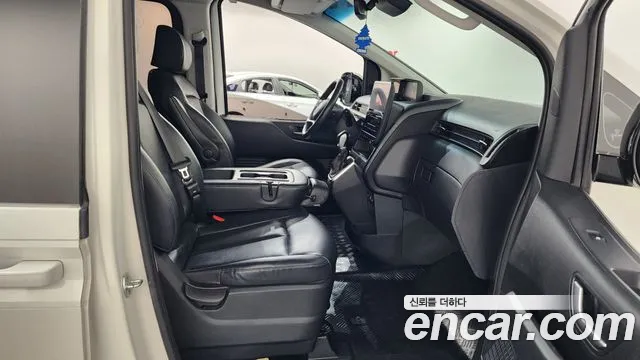 Hyundai Staria Staria 4WD Tourer 9 мест — Фото автомобиля 11