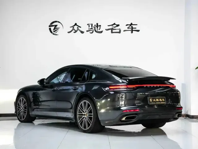 Porsche Panamera — Фото автомобиля 12