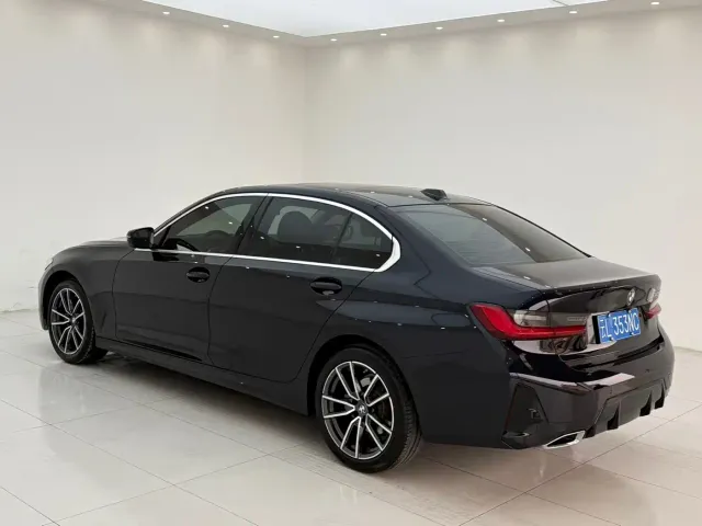BMW 3 Series — Фото автомобиля 9