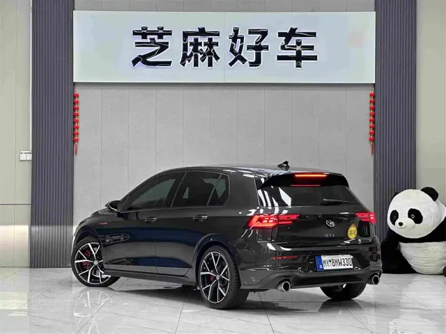 Volkswagen Golf GTI — Фото автомобиля 4