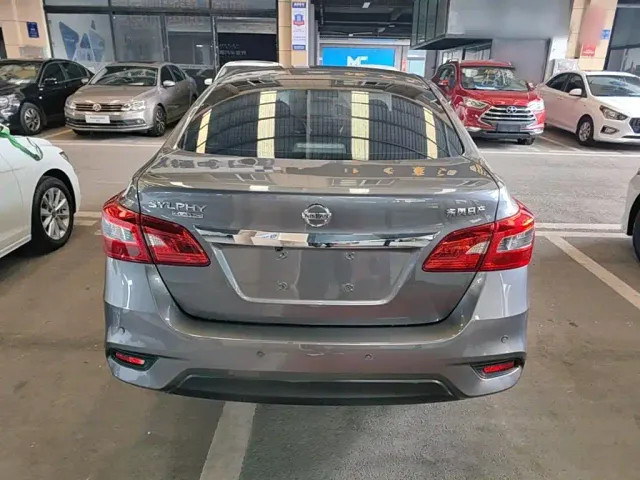 Nissan Sylphy — Фото автомобиля 5