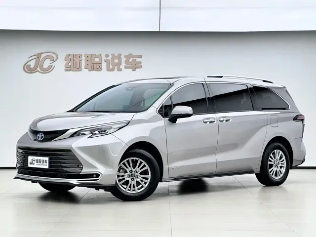 Фотография автомобиля — Toyota Sienna