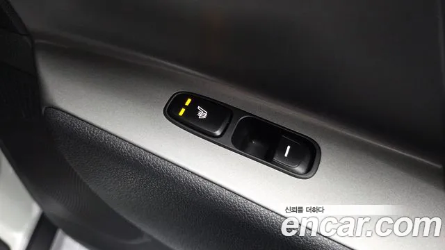 Kia Niro — Фото автомобиля 18