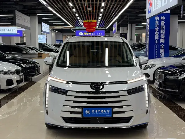 GAC Trumpchi E8 — Фото автомобиля 2