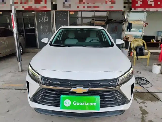 Chevrolet Monza — Фото автомобиля 2