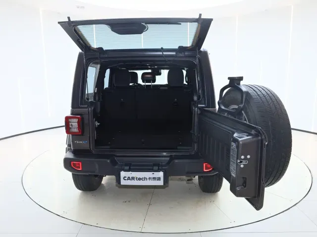 Jeep Wrangler 4xe — Фото автомобиля 9