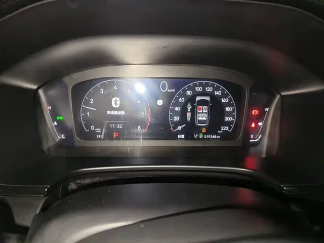 Honda CR-V — Фото автомобиля 4