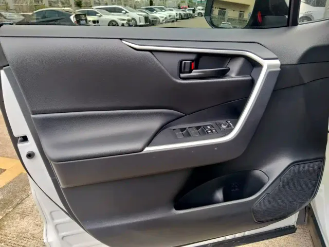 Toyota Wildlander — Фото автомобиля 18