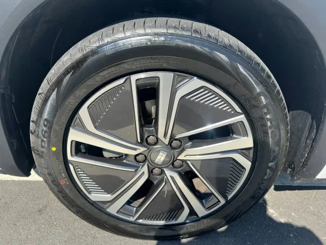 Geely Galaxy Starship 7 EM-i — Фото автомобиля 25