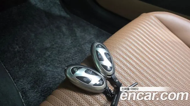 Hyundai Grandeur GN7 — Фото автомобиля 21