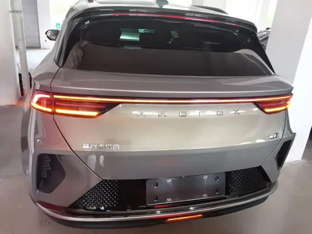 Arcfox Alpha T — Фото автомобиля 5