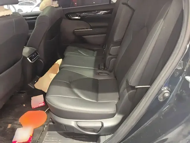 Toyota Highlander 2022 380T 4WD Premium 7-Seater — Фото автомобиля 16