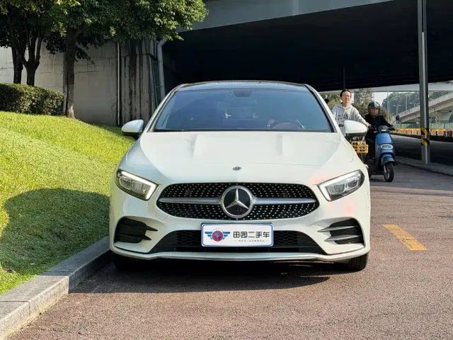 Mercedes-Benz A-Class — Фото автомобиля 2