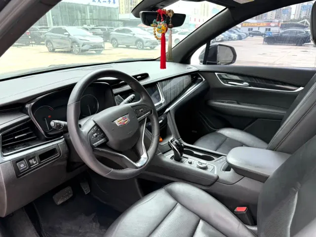 Cadillac XT6 — Фото автомобиля 4