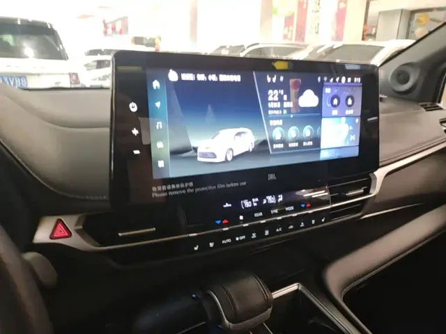 Toyota Sienna — Фото автомобиля 12