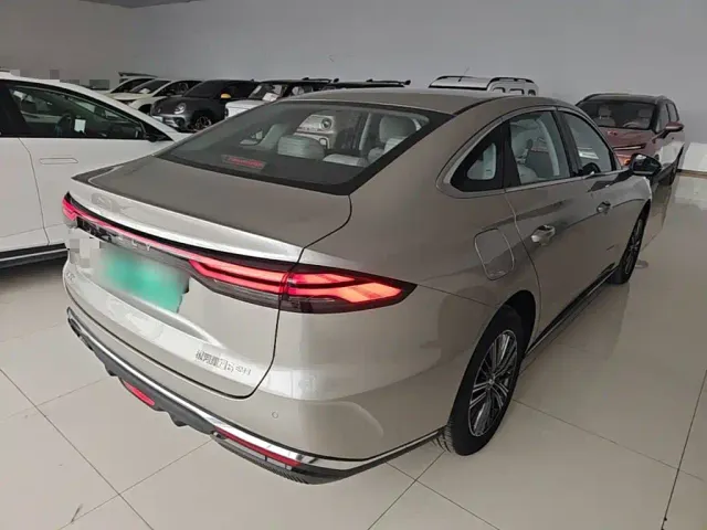 Geely Galaxy Stellar 6 — Фото автомобиля 6