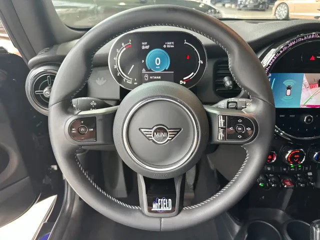 MINI Hatch — Фото автомобиля 11