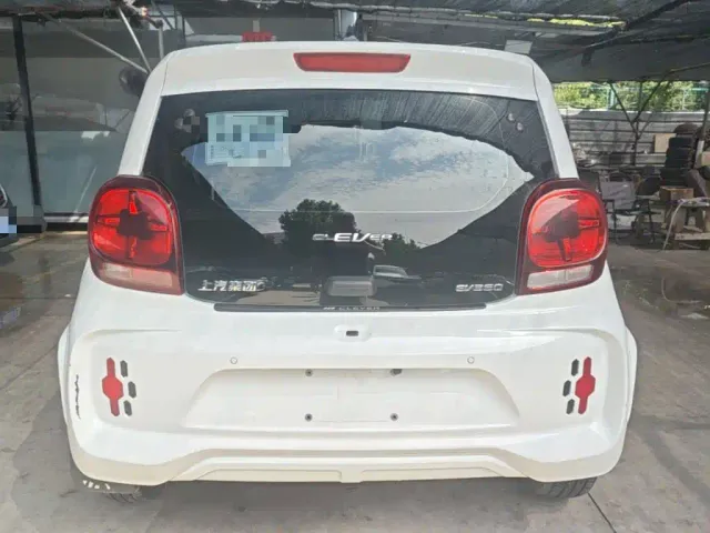Roewe Clever — Фото автомобиля 5