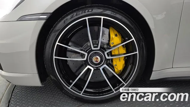 Porsche 911 Turbo S Кабриолет — Фото автомобиля 5