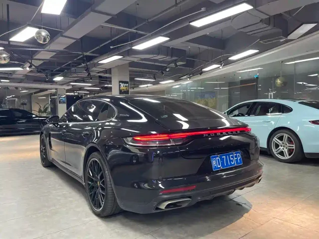 Porsche Panamera — Фото автомобиля 4