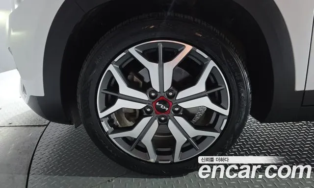 Kia Seltos — Фото автомобиля 5