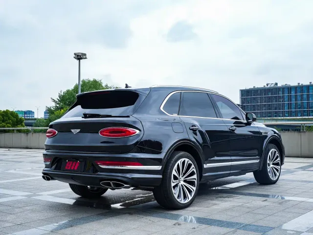 Bentley Bentayga — Фото автомобиля 6