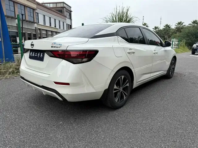 Nissan Sylphy — Фото автомобиля 6
