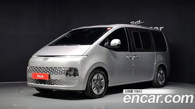 Фотография автомобиля — Hyundai Staria