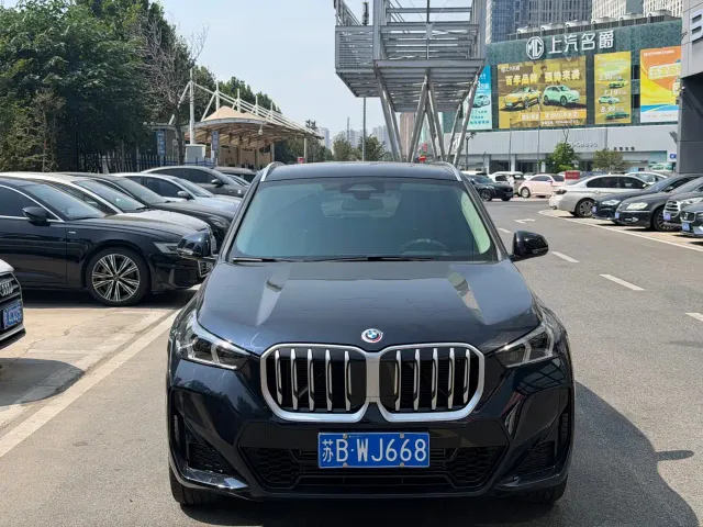 BMW X1 — Фото автомобиля 2