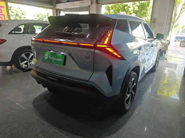 Geely Boyue — Фото автомобиля 6